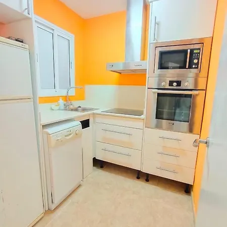 Apartamento Muy Luminoso En Segunda Linea De Mar Apartament