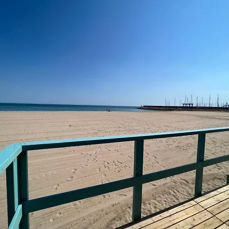 Apartamento Muy Luminoso En Segunda Linea De Mar Apartament *